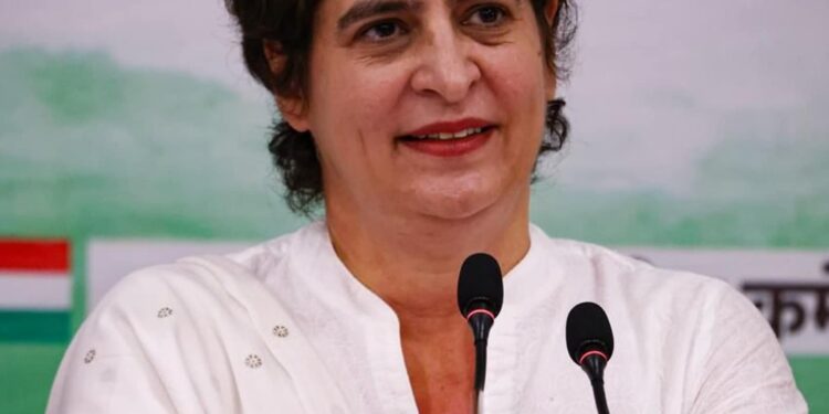 यूपीत सत्तेवर आल्यास सरकारी नोकरीत स्त्रियांना  40 टक्के आरक्षण मिळणार…