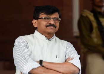 संजय राऊत घेणार राहुल गांधी आणि प्रियंका गांधींची भेट….