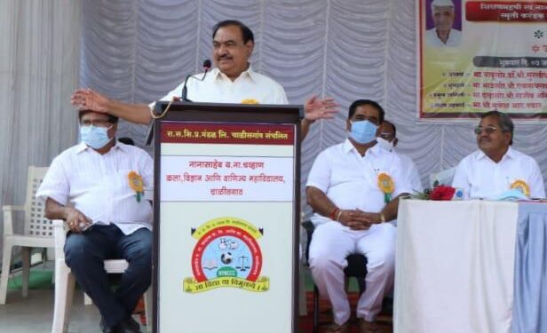 “माणसे कर्तृत्वाने मोठे होतात, कर्तुत्वाने नावलौकिक होतो, हजारो वर्षे नाव राहते”