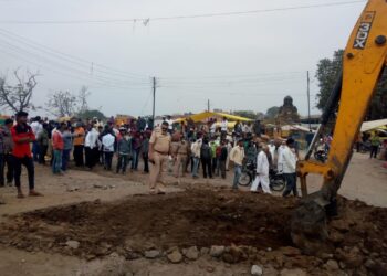 पोलीस निरीक्षक अरुण धनवडे यांच्या धडक कारवाईमुळे शेंदुर्णीच्या आठवडे बाजाराने घेतलामोकळा श्वास