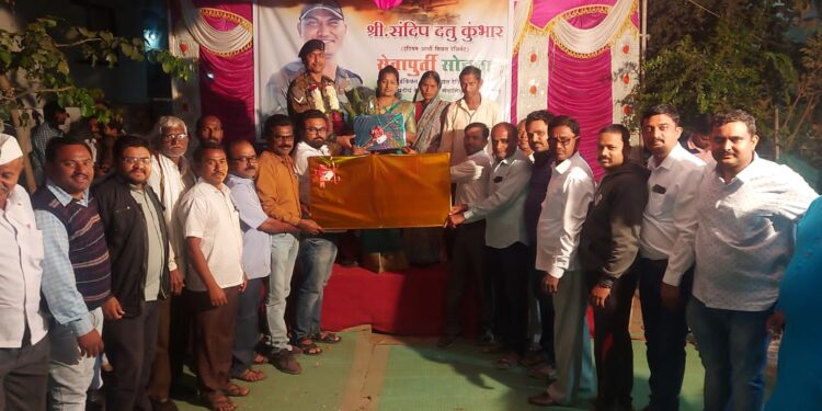 जवान संदिप कुंभार यांचे सेवानिवृत्तीनंतर जल्लोषात स्वागत