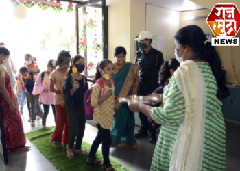 अनुभूती इंग्लिश मिडीअम स्कूलमध्ये विद्यार्थ्यांचे स्वागत