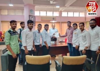 वाणिज्य शाखेच्या बिजनेस ऍडमिनीस्ट्रेशन च्या दोन्ही पेपरात घोळ युवासेनेचे विद्यापीठा ला निवेदन