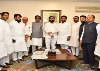 पुन्हा उद्धव ठाकरेंच्या त्रासाला अंत नाही, आता विधानसभेतील उपनेते …