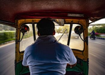 जिल्ह्यातील बेरोजगार तरुणांना विनामूल्य रिक्षा प्रशिक्षण व लायसन्स-मनसे चा उपक्रम..