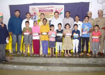कठोर परिश्रम आणि संघर्षाने शिक्षित व्हा  : महापौर जयश्री महाजन