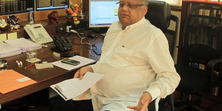 शेअर मार्केट मधील दिग्गज गुंतवणूकदार राकेश झुनझुनवाला यांचे निधन..