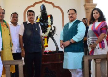 गडकरी आणि संघात तेढ ! काय आहे प्रकरण ?