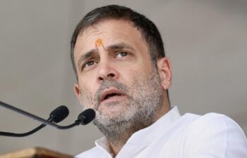 “भाजपला मोठ्या उद्योगपतींच्या खिशात पैसे घालायचे आहेत” – राहुल गांधी