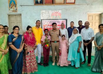 जळगाव जिल्हा अधीक्षक श्री. प्रवीण मुंडे साहेब यांनी घेतली अभिनव विद्यालयातील अभिनव उपक्रमाची दखल…!