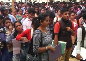 सरकारी नोकरी: 10 लाख पदभरतीसाठी सरकारचा पूर्ण रोडमॅप; या विभागांमध्ये होणार भरती