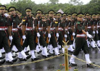 NDA मध्ये नोकरीची संधी, जाणून घ्या आवश्यक पात्रता