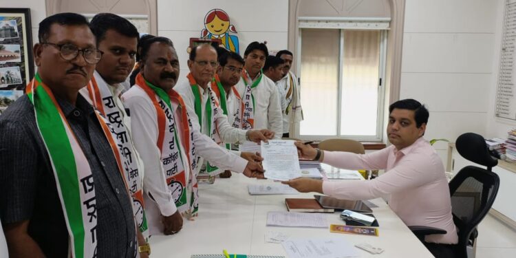 राष्ट्रीय महामार्गावरील समस्या सोडवा; राष्ट्रवादीचे जिल्हाधिकाऱ्यांना निवेदन