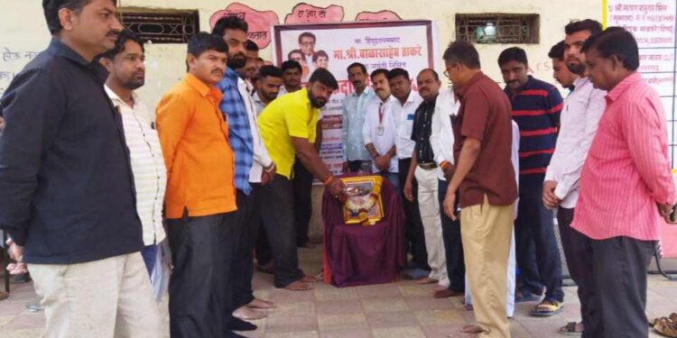 बाळासाहेब ठाकरे जयंतीनिमित्त रक्तदान शिबीर, शिवसेना ठाकरे गटाचा उपक्रम