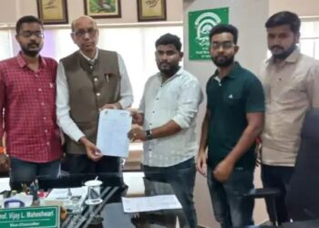 विद्यापीठ निवडणूक प्रक्रियेत आचारसंहितेचा भंग; युवासेना, युवक काँग्रेस आक्रमक