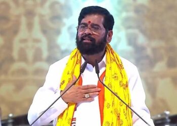 एक बार जो मैंने कमिटमेंट कर दी, तो मैं खुद की भी नहीं सुनता- मुख्यमंत्री शिंदेंची डायलॉगबाजी