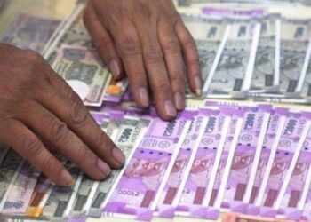 साकेगावात सुरू होता धक्कादायक प्रकार, बनावट ग्राहक पाठवताच पोलिसही झाले हैराण