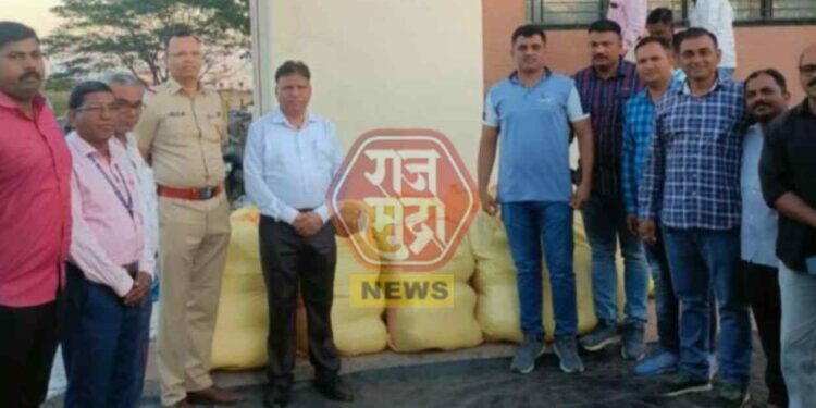 एलसीबीची मोठी कारवाई! भुसावळात गांजा तस्करीचा पर्दाफाश, ९४ लाखांचा मुद्देमाल जप्त