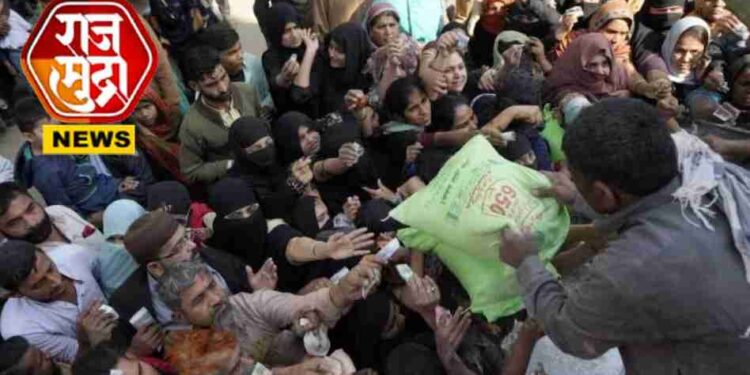 पाकिस्तान दिवाळखोरीच्या उंबरठ्यावर; तांदूळ 200 रुपये किलो, टोमॅटो 160 रुपये किलो.. जनतेत गोंधळ