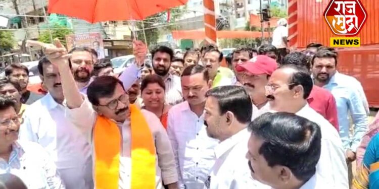 पिंप्राळा शिवस्मारक जागेची संजय राऊतांनी केली पाहणी