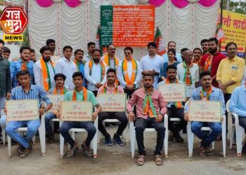 जळगावात भाजप युवा मोर्चाच्या शाखांचे उद्घाटन