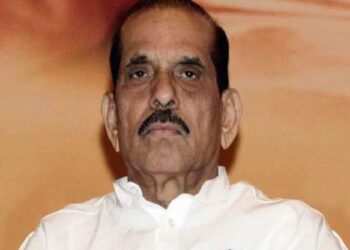 माजी मुख्यमंत्री मनोहर जोशी यांची प्रकृती खालावली; उद्धव ठाकरे हिंदूजा रुग्णालयात भेटीला