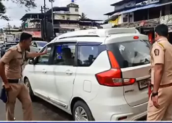 बापरे! कारमध्ये सापडले मोठे घबाड; झडती घेताच पोलिसही चक्रावले