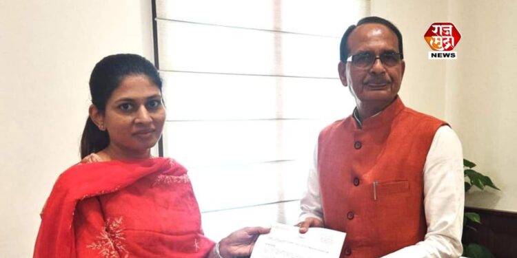 केळी पिक विमा साठी केंद्रित राज्यमंत्री रक्षा खडसे खडसेंनी केली मोठी मागणी 