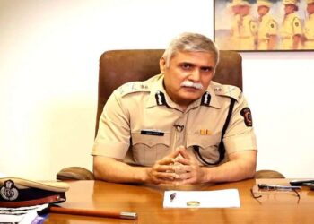 माजी पोलीस आयुक्त विधानसभेच्या रिंगणात ; काँग्रेसमधून निवडणूक लढवणार