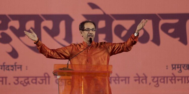 शिवाजी पार्कवर आवाज कोणाचा घुमणार? ठाकरे गटाला अद्याप परवानगी नाही