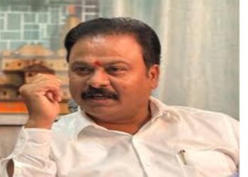 रूपाली चाकणकरांनी खडसेंविरुद्ध केलेल्या वक्तव्याचे मुक्ताईनगरच्या आमदारांकडून समर्थन