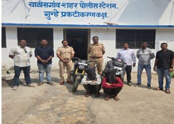 मोटरसायकल चोरी करणारा चाळीसगाव पोलिसांच्या ताब्यात