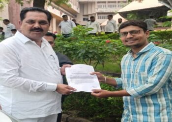 संत नरहरी सोनार यांची जयंती शासकीय पातळीवर साजरा करावी : कॅबीनेट मंत्र्यांना निवेदन