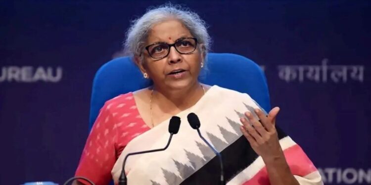 अर्थमंत्री निर्मला सीतारामननां धक्का ;  एफआयआर नोंदवण्याचे कोर्टाचे आदेश