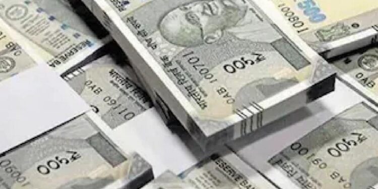 दीड लाख रुपयाची लाच घेतल्याप्रकरणी बीएचआरच्या अधिकाऱ्यांना तीन दिवसाची पोलीस कोठडी