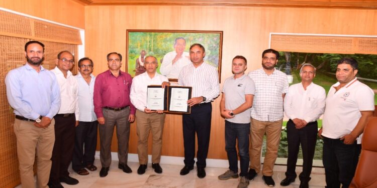 शेतीचे अत्याधुनिक तंत्रज्ञान पुरविण्यासाठी जैन इरिगेशन व जम्मू-काश्मीर कृषी विद्यापीठात करार