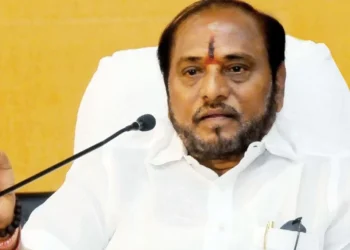 रामदास कदमांना धक्का : बालेकिल्ल्यात निवडणुकीसाठी घरातूनच आव्हान.