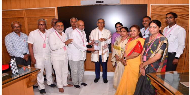 अशोक जैन यांचा राष्ट्रीय उद्योग रत्न या प्रतिष्ठित पुरस्काराने सन्मान