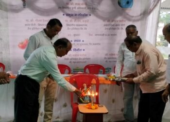 भरघोस उत्पादनासाठी अत्याधुनिक तंत्रज्ञान स्वीकार ; कांदा, टोमॅटो पीक परिसंवादात तज्ज्ञांचा सूर