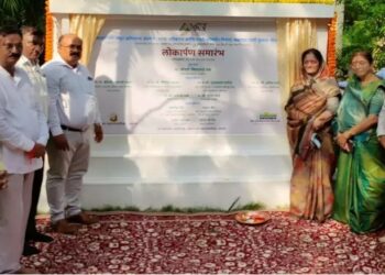 जळगावात मंत्र्यांना डावलून भाजपने एकट्यात अमृत योजनेचा लोकार्पण सोहळा उरकला