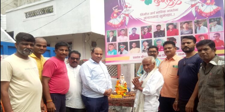 आद्यकवी महर्षी वाल्मीक ऋषीं जयंती गर्जना शाखा तर्फे उत्साहात साजरी