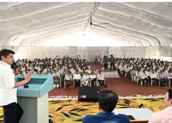 गांधी नेहरूंच्या विचारावर देश उभा ; आमदार सत्यजित तांबे