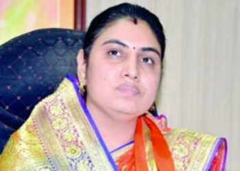 जयश्री महाजनांना अखेर उबाटाची उमेदवारी ; मशाल पेटणार ?