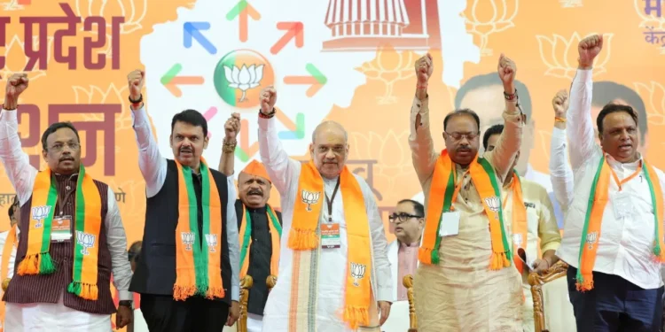 भाजप उमेदवारांची पहिली यादी उद्या जाहीर होणार ; विद्यमान आमदारांचं तिकीट धोक्यात?