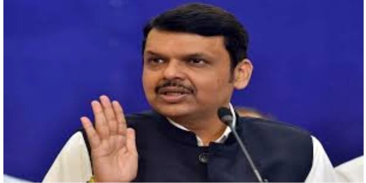 दिवाळीनंतर राजकीय भूकंप ; काँग्रेसचे अनेक नेते आमच्या संपर्कात…फडणवीसांनी दिले संकेत