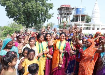 शिवनेरी फाउंडेशन व भाजपा महिला आघाडीच्या माध्यमातून प्रतिभाताई चव्हाण यांनी एकवटली नारीशक्ती