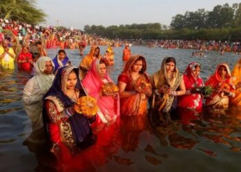 जळगावात उत्तर भारतीय संघातर्फे छटपूजा महोत्सव साजरा