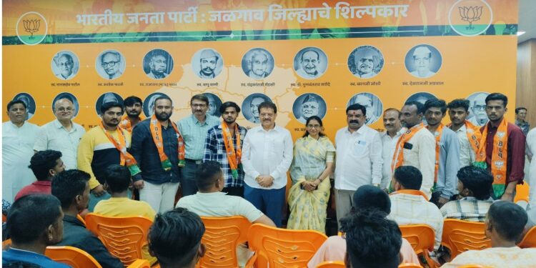 सुप्रीम कॉलनीतील शेकडो तरुणांचा भारतीय जनता पक्षात प्रवेश