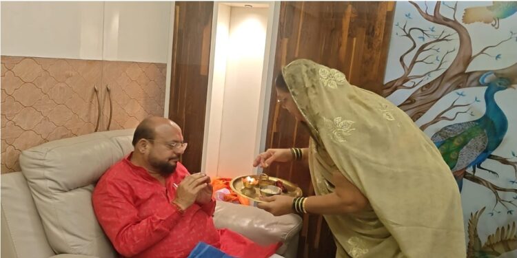 मंत्री गुलाबराव पाटील यांनी केला भाऊबीजचा सण  साजरा