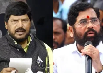 राजकारणात ट्विस्ट : एकनाथ शिंदेंना केंद्रात मंत्रीपद? रामदास आठवलेंच्या वक्तव्याने खळबळ